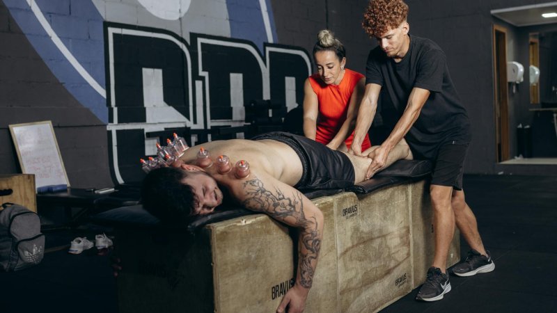 How Hyperbaric Oxygen Therapy Reduces Inflammation in Athletes